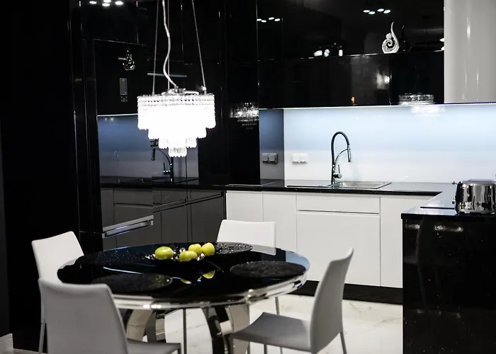 Apartment Diamond Lady Romantic Free Parking By Stayly